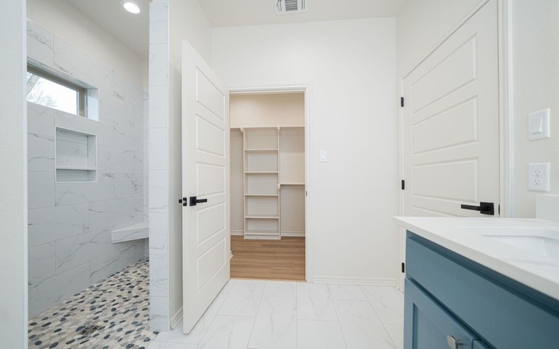 3810 Suren Way, Longview, TX 75605, 3 Bedrooms Bedrooms, ,2 BathroomsBathrooms,Residential,For Sale,3810 Suren Way,0,20261197