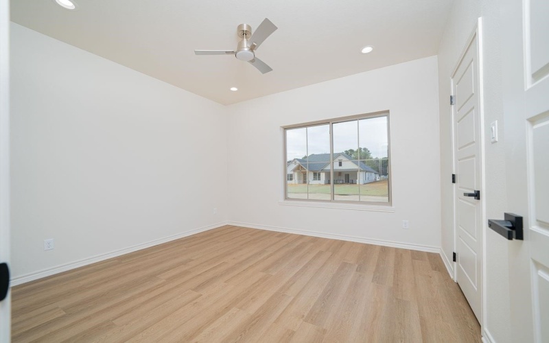 3810 Suren Way, Longview, TX 75605, 3 Bedrooms Bedrooms, ,2 BathroomsBathrooms,Residential,For Sale,3810 Suren Way,0,20261197