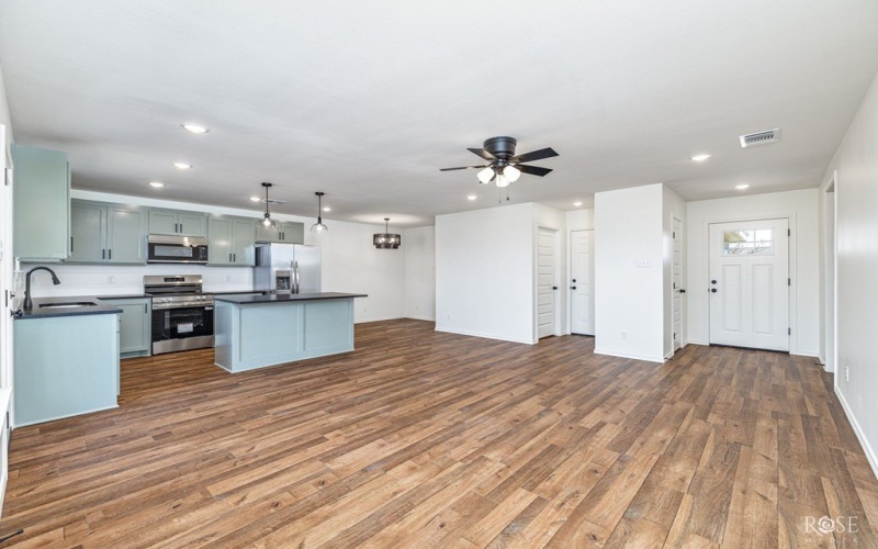 2616 Juanita Avenue, San Angelo, TX 76901, 3 Habitaciones Habitaciones , ,2 BañosBaños,Residential,En Venta,2616 Juanita Avenue,0,131704