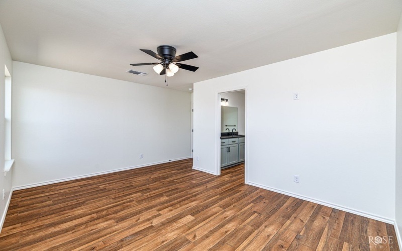 2616 Juanita Avenue, San Angelo, TX 76901, 3 Habitaciones Habitaciones , ,2 BañosBaños,Residential,En Venta,2616 Juanita Avenue,0,131704