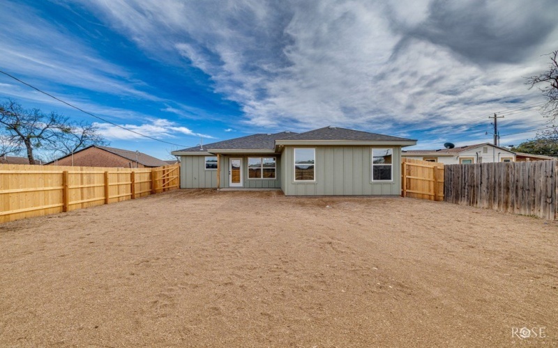 2616 Juanita Avenue, San Angelo, TX 76901, 3 Habitaciones Habitaciones , ,2 BañosBaños,Residential,En Venta,2616 Juanita Avenue,0,131704