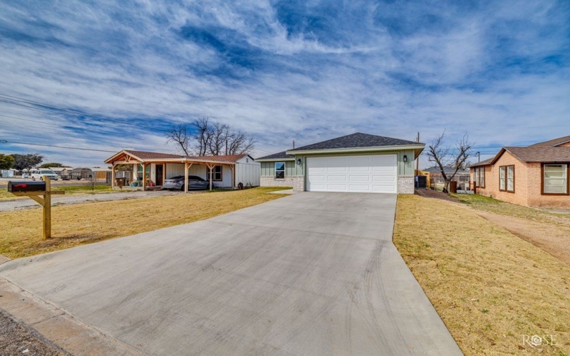 2616 Juanita Avenue, San Angelo, TX 76901, 3 Habitaciones Habitaciones , ,2 BañosBaños,Residential,En Venta,2616 Juanita Avenue,0,131704