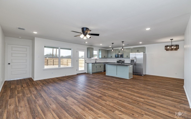 2616 Juanita Avenue, San Angelo, TX 76901, 3 Habitaciones Habitaciones , ,2 BañosBaños,Residential,En Venta,2616 Juanita Avenue,0,131704