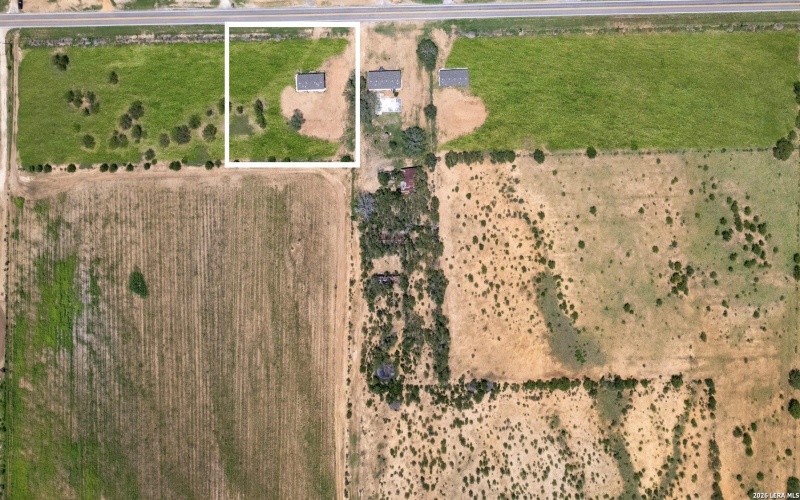 3037 Fm 1333, Poteet, TX 78065, 3 Bedrooms Bedrooms, ,2 BathroomsBathrooms,Residential,For Sale,3037 Fm 1333,0,1942444