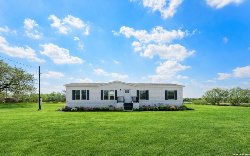 3037 Fm 1333, Poteet, TX 78065, 3 Bedrooms Bedrooms, ,2 BathroomsBathrooms,Residential,For Sale,3037 Fm 1333,0,1942444