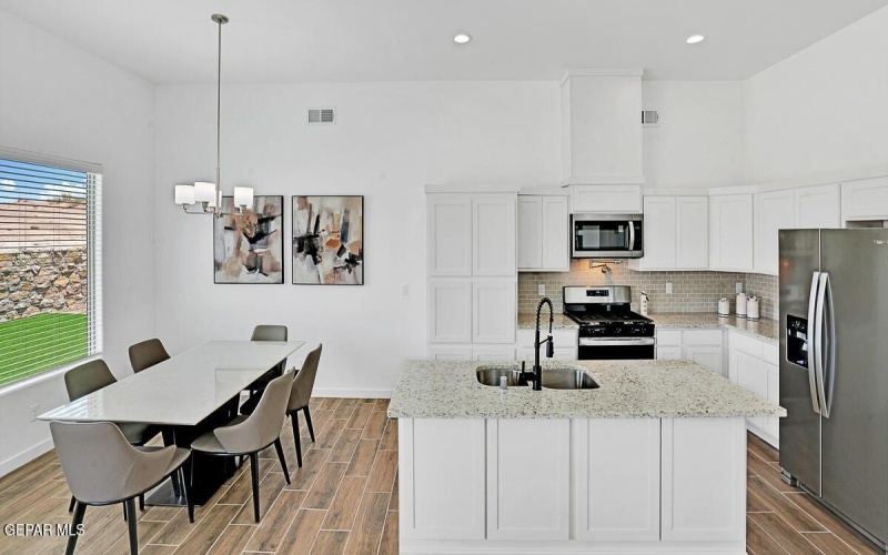 15161 Laura Lane, El Paso, TX 79938, 4 Habitaciones Habitaciones , ,2 BañosBaños,Residential,En Venta,15161 Laura Lane,0,938517