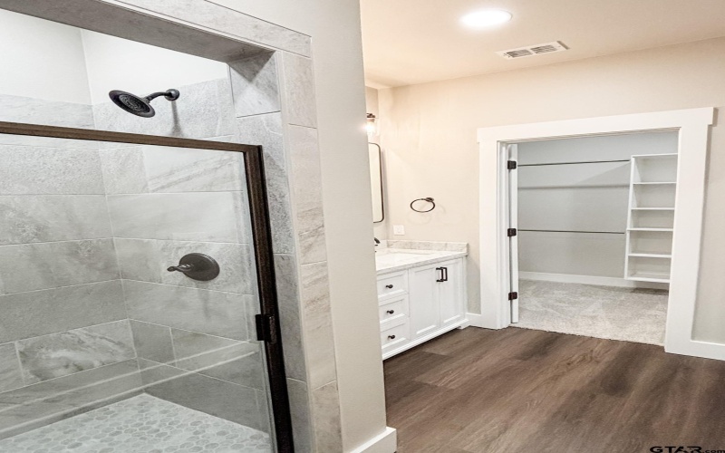 329 CR 2317, Mineola, TX 75773, 4 Habitaciones Habitaciones , ,2 BañosBaños,Residential,En Venta,329 CR 2317,0,26002428