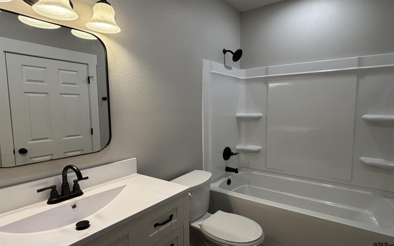 329 CR 2317, Mineola, TX 75773, 4 Habitaciones Habitaciones , ,2 BañosBaños,Residential,En Venta,329 CR 2317,0,26002428