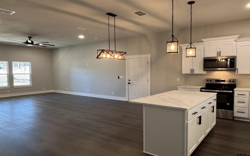 329 CR 2317, Mineola, TX 75773, 4 Habitaciones Habitaciones , ,2 BañosBaños,Residential,En Venta,329 CR 2317,0,26002428