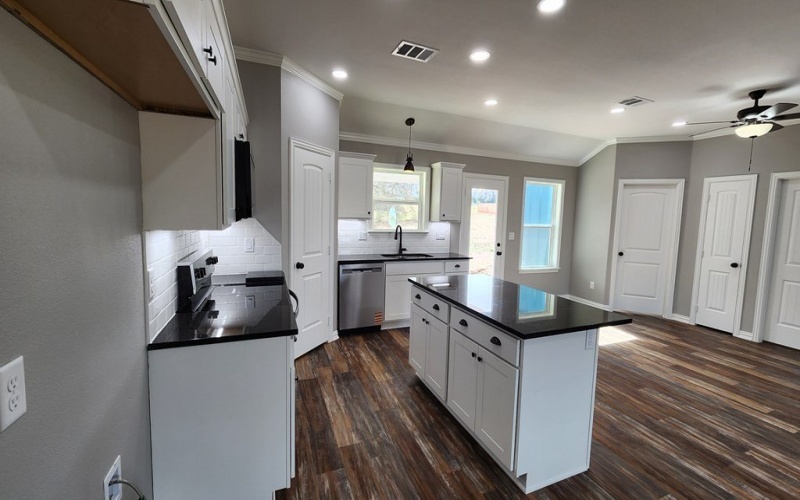 19831 ST HWY 155, Frankston, TX 75763, 3 Bedrooms Bedrooms, ,2 BathroomsBathrooms,Residential,For Sale,19831 ST HWY 155,0,112376