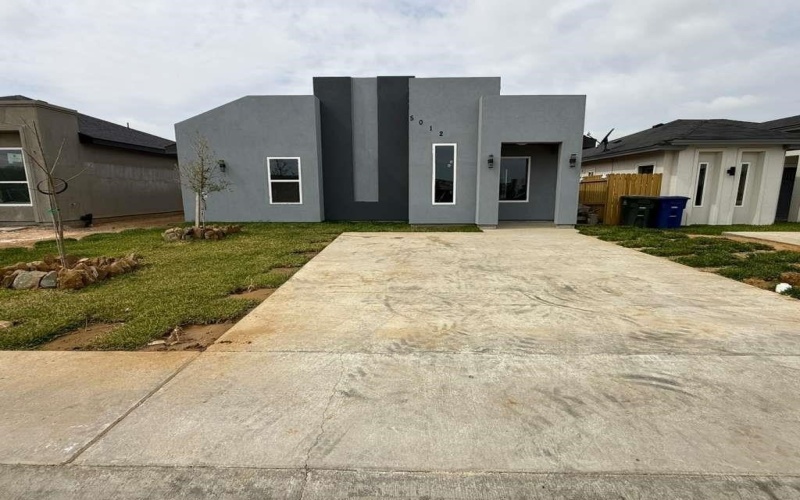 5012 Rio Seco St., Laredo, TX 78046, 3 Bedrooms Bedrooms, ,2 BathroomsBathrooms,Residential,For Sale,5012 Rio Seco St.,0,20260883