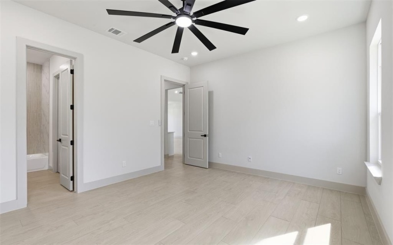 5832 Grey Wolf Court, Fort Worth, TX 76140, 4 Bedrooms Bedrooms, ,5 BathroomsBathrooms,Residential,For Sale,5832 Grey Wolf Court,0,21184049