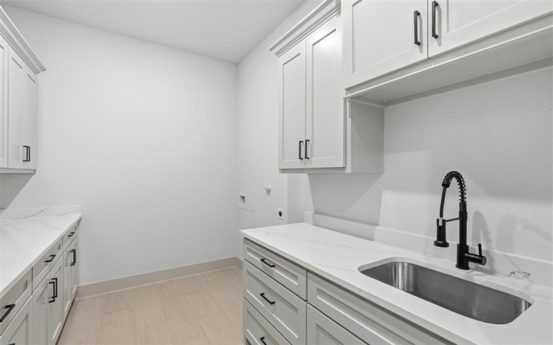 5832 Grey Wolf Court, Fort Worth, TX 76140, 4 Bedrooms Bedrooms, ,5 BathroomsBathrooms,Residential,For Sale,5832 Grey Wolf Court,0,21184049