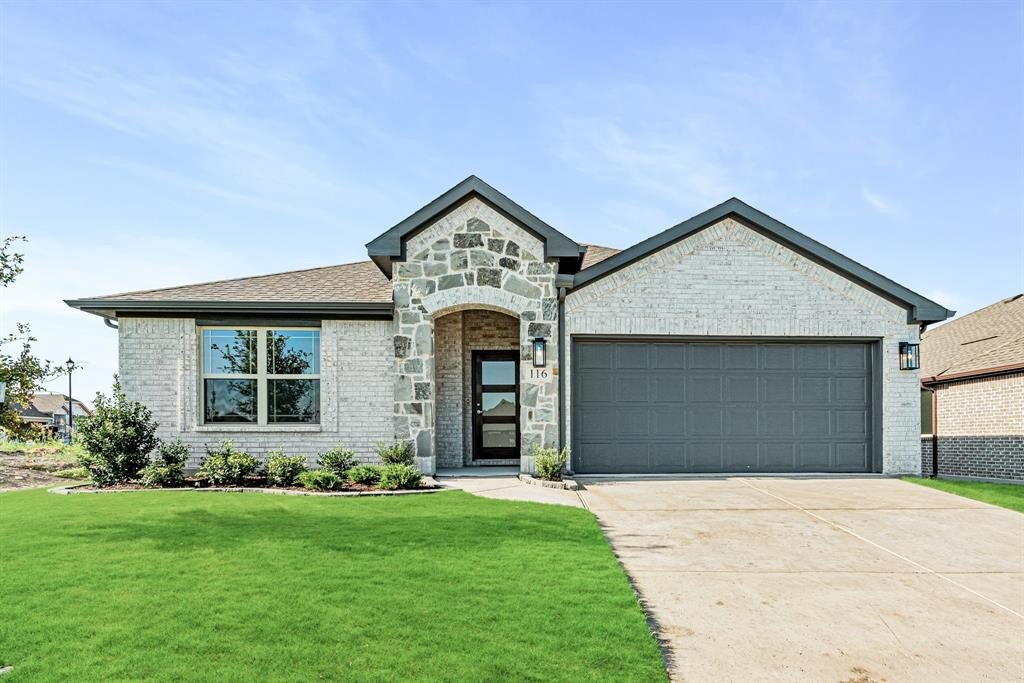 116 Wild Oak Glen, Lavon, TX 75166, 3 Bedrooms Bedrooms, ,2 BathroomsBathrooms,Residential,For Sale,116 Wild Oak Glen,20642288