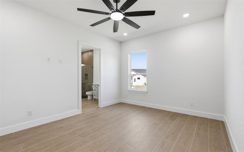 5833 Grey Wolf Court, Fort Worth, TX 76140, 5 Bedrooms Bedrooms, ,6 BathroomsBathrooms,Residential,For Sale,5833 Grey Wolf Court,0,21184056