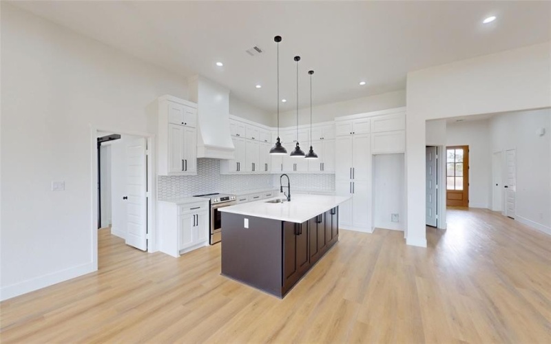 692 County Road 4109, Greenville, TX 75401, 4 Bedrooms Bedrooms, ,2 BathroomsBathrooms,Residential,For Sale,692 County Road 4109,0,21184254