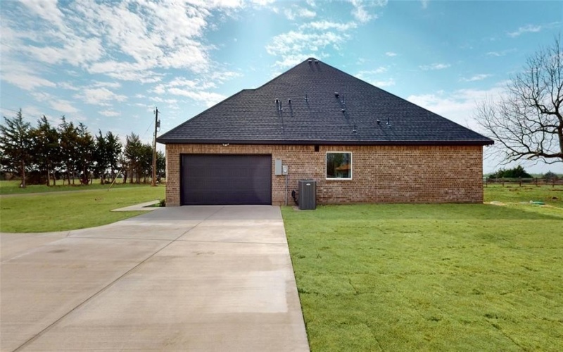 692 County Road 4109, Greenville, TX 75401, 4 Bedrooms Bedrooms, ,2 BathroomsBathrooms,Residential,For Sale,692 County Road 4109,0,21184254