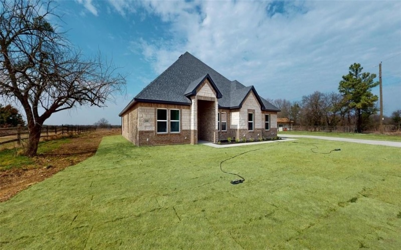 692 County Road 4109, Greenville, TX 75401, 4 Bedrooms Bedrooms, ,2 BathroomsBathrooms,Residential,For Sale,692 County Road 4109,0,21184254