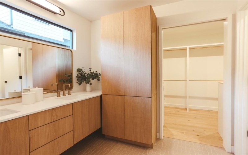 9028 Santa Clara Drive, Dallas, TX 75218, 4 Habitaciones Habitaciones , ,3 BañosBaños,Residential,En Venta,9028 Santa Clara Drive,0,21170254