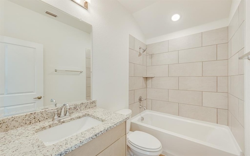 124 Wild Oak Glen, Lavon, TX 75166, 3 Bedrooms Bedrooms, ,2 BathroomsBathrooms,Residential,For Sale,124 Wild Oak Glen,20642367