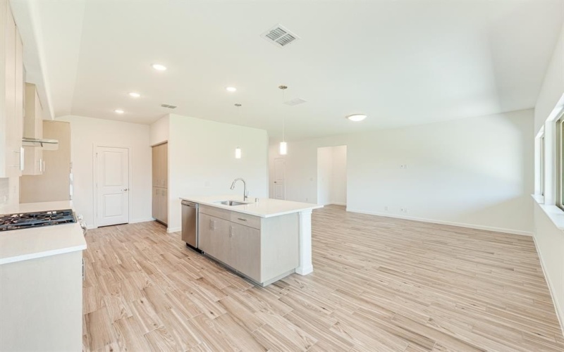 124 Wild Oak Glen, Lavon, TX 75166, 3 Bedrooms Bedrooms, ,2 BathroomsBathrooms,Residential,For Sale,124 Wild Oak Glen,20642367