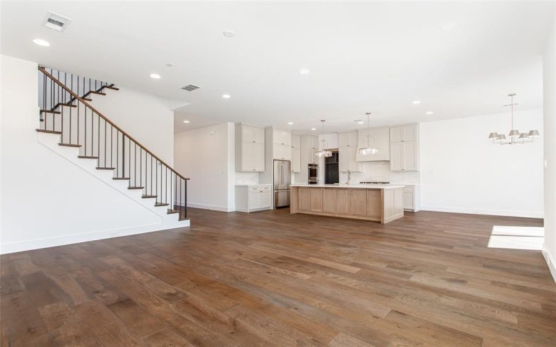 1107 Mount Auburn Avenue, Dallas, TX 75223, 4 Bedrooms Bedrooms, ,5 BathroomsBathrooms,Residential,For Sale,1107 Mount Auburn Avenue,0,21175318