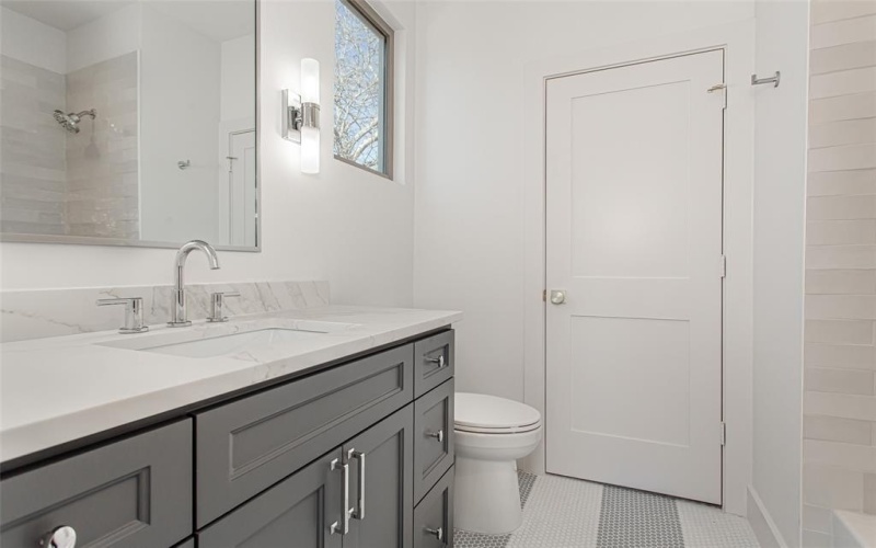 1107 Mount Auburn Avenue, Dallas, TX 75223, 4 Bedrooms Bedrooms, ,5 BathroomsBathrooms,Residential,For Sale,1107 Mount Auburn Avenue,0,21175318