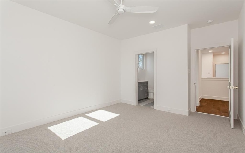 1107 Mount Auburn Avenue, Dallas, TX 75223, 4 Bedrooms Bedrooms, ,5 BathroomsBathrooms,Residential,For Sale,1107 Mount Auburn Avenue,0,21175318