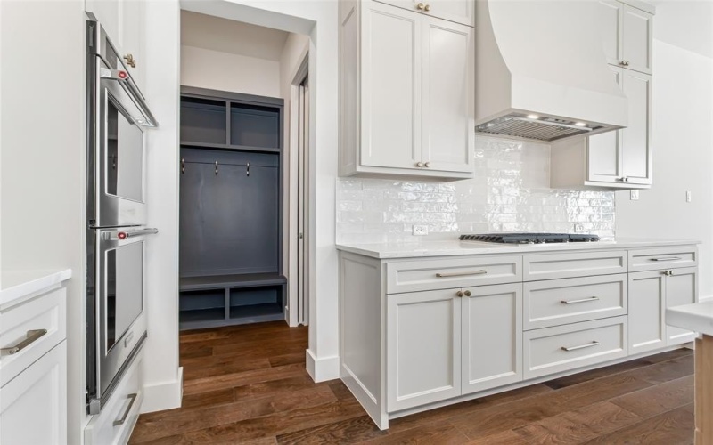 1107 Mount Auburn Avenue, Dallas, TX 75223, 4 Bedrooms Bedrooms, ,5 BathroomsBathrooms,Residential,For Sale,1107 Mount Auburn Avenue,0,21175318