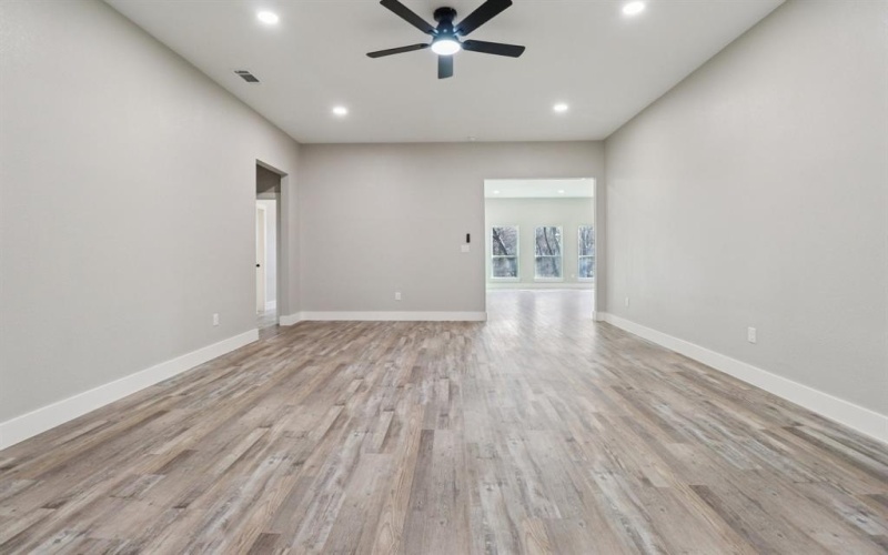 4180 Interurban Road, Lancaster, TX 75134, 4 Habitaciones Habitaciones , ,2 BañosBaños,Residential,En Venta,4180 Interurban Road,0,21178766