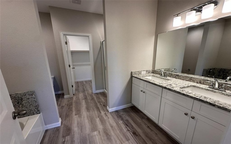 4806 Delano Street, Greenville, TX 75401, 3 Habitaciones Habitaciones , ,2 BañosBaños,Residential,En Venta,4806 Delano Street,0,21179231