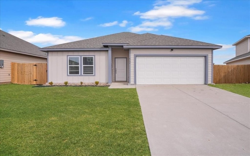 4704 Delano Street, Greenville, TX 75401, 3 Habitaciones Habitaciones , ,2 BañosBaños,Residential,En Venta,4704 Delano Street,0,21179238