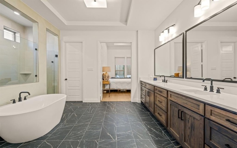 2839 Iris Drive, Trophy Club, TX 76262, 5 Bedrooms Bedrooms, ,6 BathroomsBathrooms,Residential,For Sale,2839 Iris Drive,0,21181123