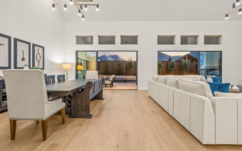 2839 Iris Drive, Trophy Club, TX 76262, 5 Bedrooms Bedrooms, ,6 BathroomsBathrooms,Residential,For Sale,2839 Iris Drive,0,21181123