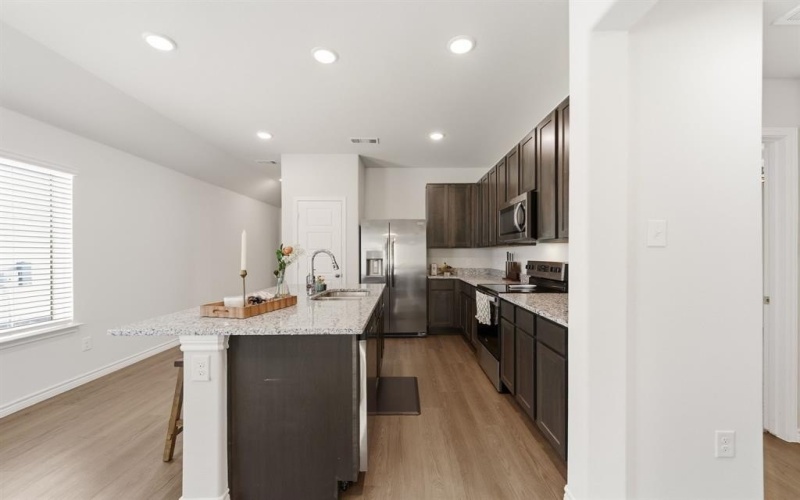 928 Propeller Parkway, Fort Worth, TX 76131, 3 Habitaciones Habitaciones , ,2 BañosBaños,Residential,En Venta,928 Propeller Parkway,0,21182043