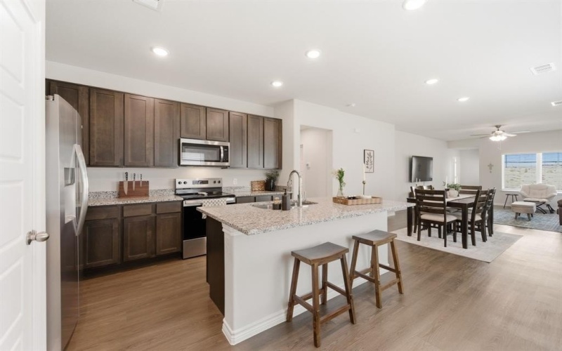 928 Propeller Parkway, Fort Worth, TX 76131, 3 Habitaciones Habitaciones , ,2 BañosBaños,Residential,En Venta,928 Propeller Parkway,0,21182043