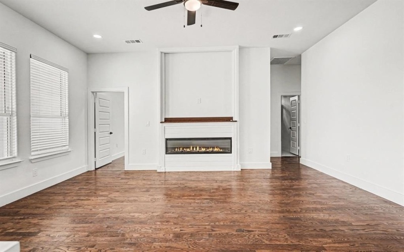 712 Willowbrook Drive, Mesquite, TX 75149, 3 Bedrooms Bedrooms, ,2 BathroomsBathrooms,Residential,For Sale,712 Willowbrook Drive,0,21182458