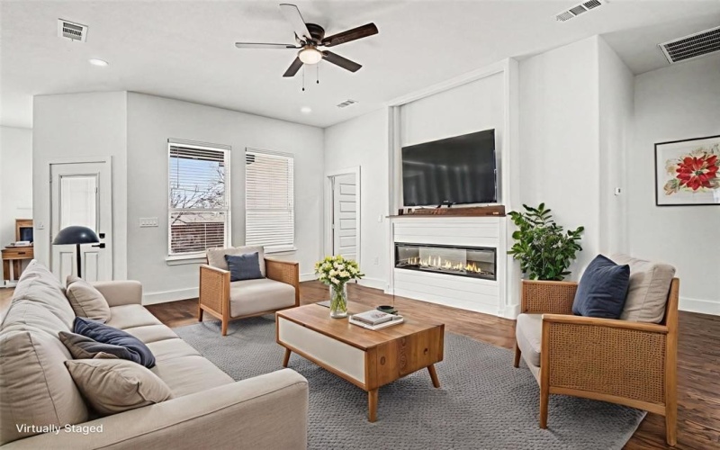 712 Willowbrook Drive, Mesquite, TX 75149, 3 Bedrooms Bedrooms, ,2 BathroomsBathrooms,Residential,For Sale,712 Willowbrook Drive,0,21182458