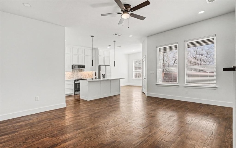 712 Willowbrook Drive, Mesquite, TX 75149, 3 Bedrooms Bedrooms, ,2 BathroomsBathrooms,Residential,For Sale,712 Willowbrook Drive,0,21182458