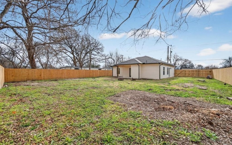 2112 W 13th Avenue, Corsicana, TX 75110, 4 Habitaciones Habitaciones , ,2 BañosBaños,Residential,En Venta,2112 W 13th Avenue,0,21182489