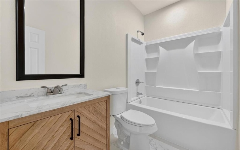 2112 W 13th Avenue, Corsicana, TX 75110, 4 Habitaciones Habitaciones , ,2 BañosBaños,Residential,En Venta,2112 W 13th Avenue,0,21182489