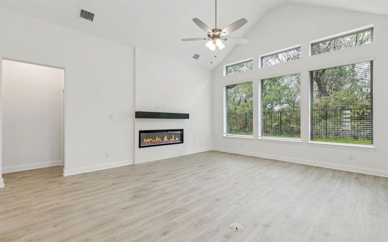 675 Cherry Bark Trail, Waxahachie, TX 75165, 4 Habitaciones Habitaciones , ,3 BañosBaños,Residential,En Venta,675 Cherry Bark Trail,0,21184582