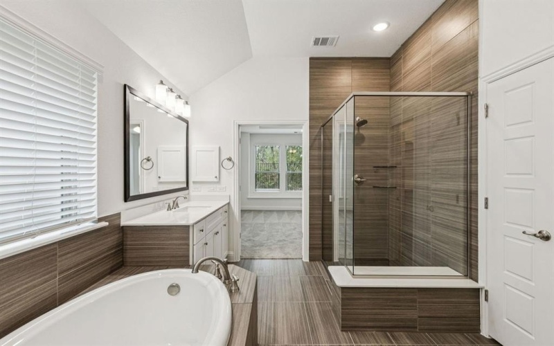 675 Cherry Bark Trail, Waxahachie, TX 75165, 4 Habitaciones Habitaciones , ,3 BañosBaños,Residential,En Venta,675 Cherry Bark Trail,0,21184582