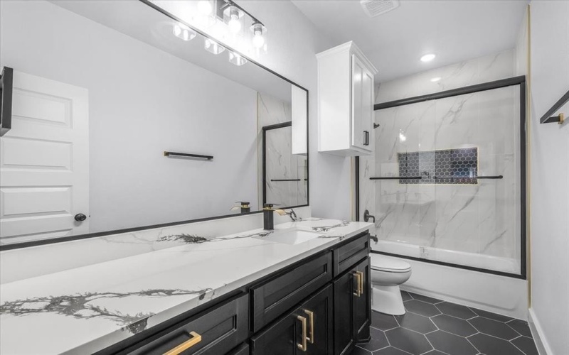 2419 Lincoln Avenue, Fort Worth, TX 76164, 4 Habitaciones Habitaciones , ,2 BañosBaños,Residential,En Venta,2419 Lincoln Avenue,0,21184632