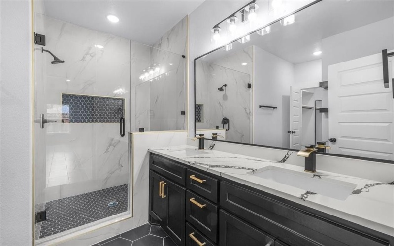 2419 Lincoln Avenue, Fort Worth, TX 76164, 4 Habitaciones Habitaciones , ,2 BañosBaños,Residential,En Venta,2419 Lincoln Avenue,0,21184632