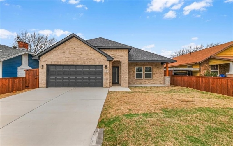 2419 Lincoln Avenue, Fort Worth, TX 76164, 4 Habitaciones Habitaciones , ,2 BañosBaños,Residential,En Venta,2419 Lincoln Avenue,0,21184632