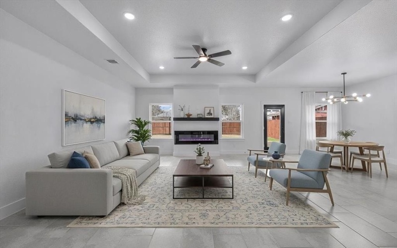 2419 Lincoln Avenue, Fort Worth, TX 76164, 4 Habitaciones Habitaciones , ,2 BañosBaños,Residential,En Venta,2419 Lincoln Avenue,0,21184632