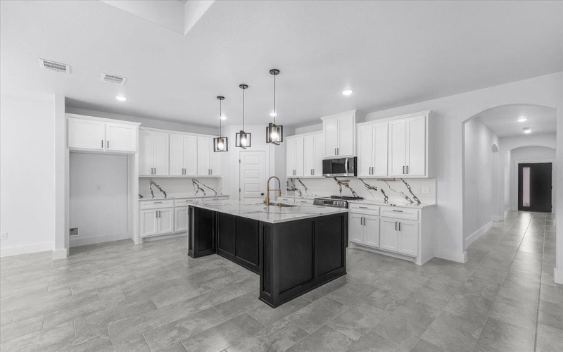 2419 Lincoln Avenue, Fort Worth, TX 76164, 4 Habitaciones Habitaciones , ,2 BañosBaños,Residential,En Venta,2419 Lincoln Avenue,0,21184632