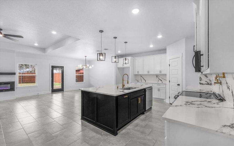 2419 Lincoln Avenue, Fort Worth, TX 76164, 4 Habitaciones Habitaciones , ,2 BañosBaños,Residential,En Venta,2419 Lincoln Avenue,0,21184632