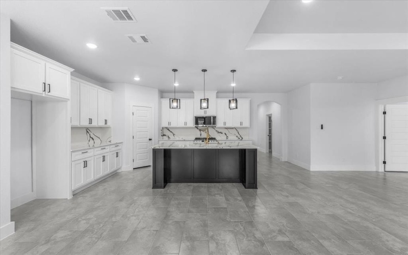 2419 Lincoln Avenue, Fort Worth, TX 76164, 4 Habitaciones Habitaciones , ,2 BañosBaños,Residential,En Venta,2419 Lincoln Avenue,0,21184632